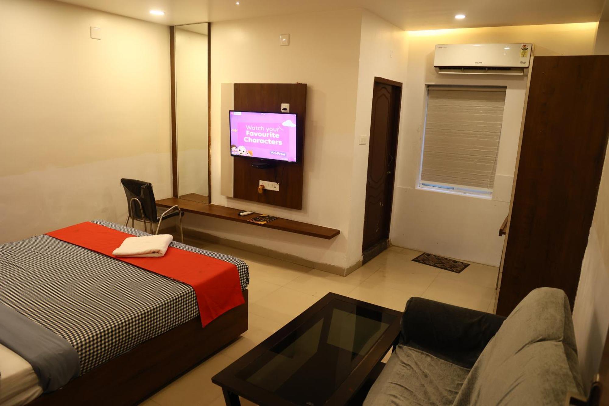 Hotel Bhubaneswari Classic Brahmapur Exterior photo